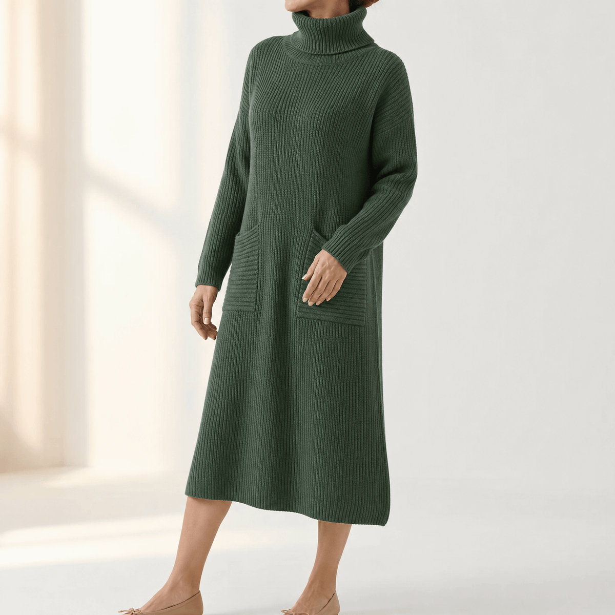 Velara | Turtleneck Kleid – Relaxed A-Line mit Taschen für Frauen