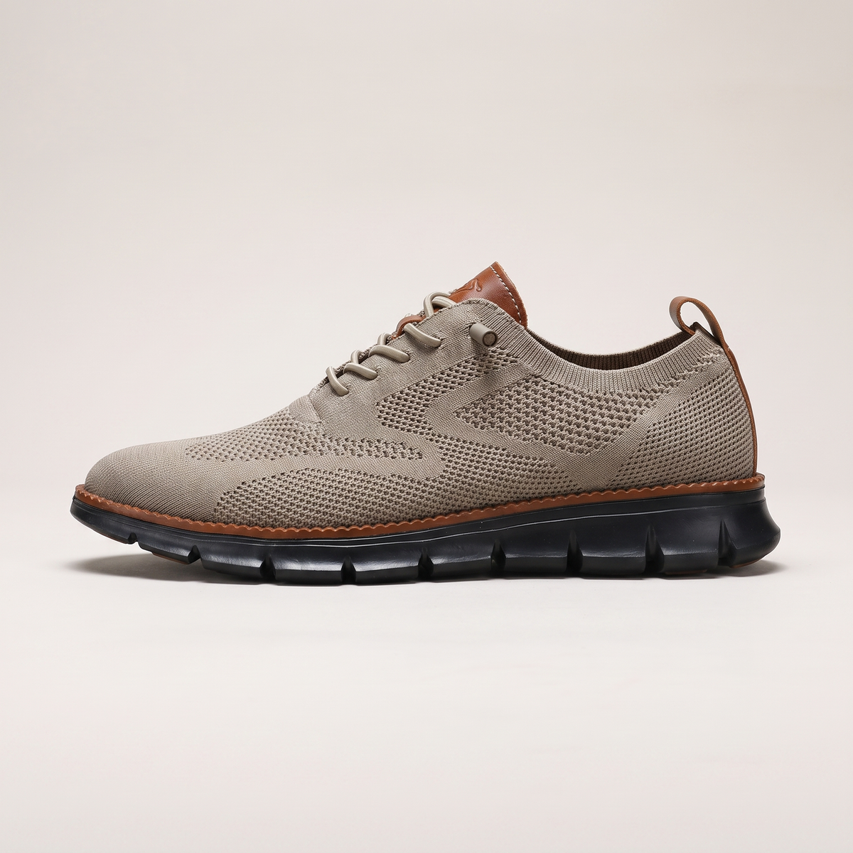 Adrian | Bequemer und stilvoller Herren orthopädischer Sneaker