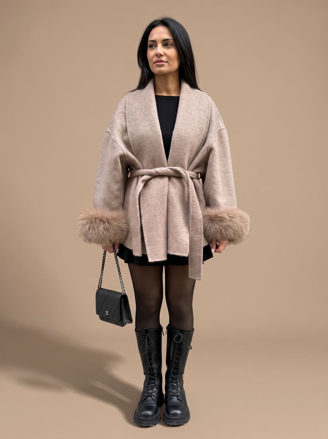 Nora | Kunstfellmantel mit Gürtel und Plüschärmeln für Damen