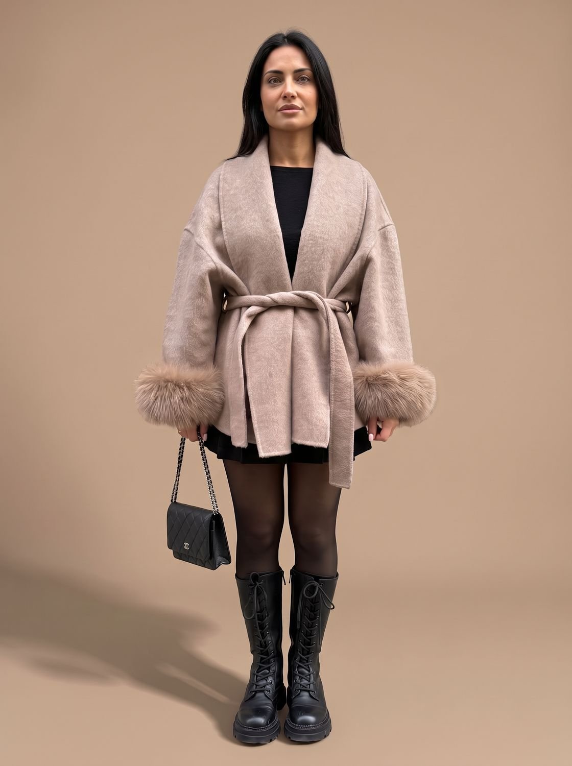 Nora | Kunstfellmantel mit Gürtel und Plüschärmeln für Damen