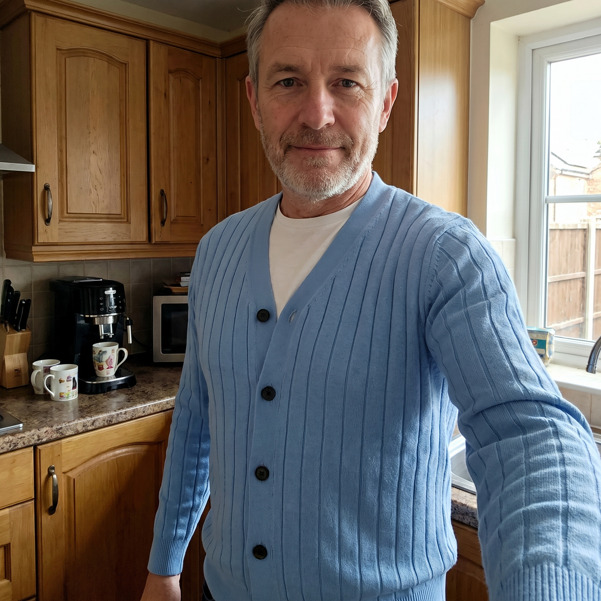 Giorgio Luciano | Cardigan – Elegantes Streifendessin für Männer
