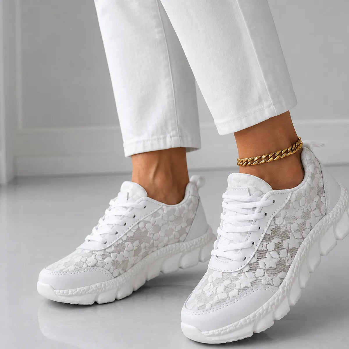 Stelline | Star Mesh Platform Sneakers für Frauen – Atmungsaktives Design