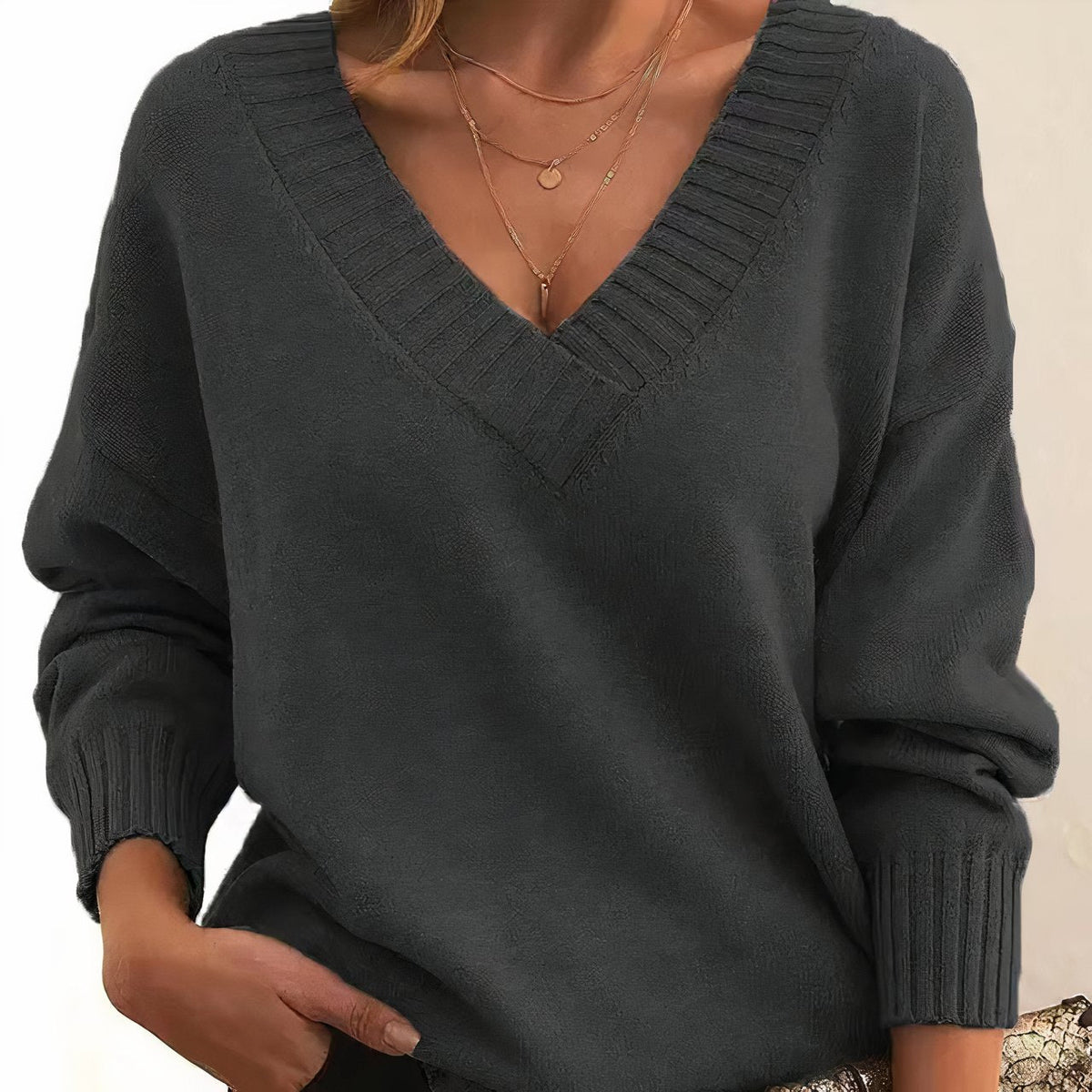 Grace | Damen-Strickpullover aus Kaschmirmischung mit V-Ausschnitt und langen Ärmeln 2