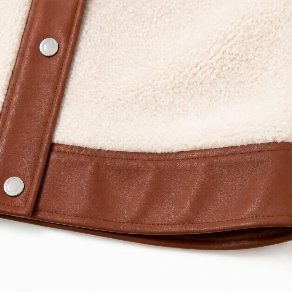 Plushlynn | Teddy Coat mit Kunstlederbesatz