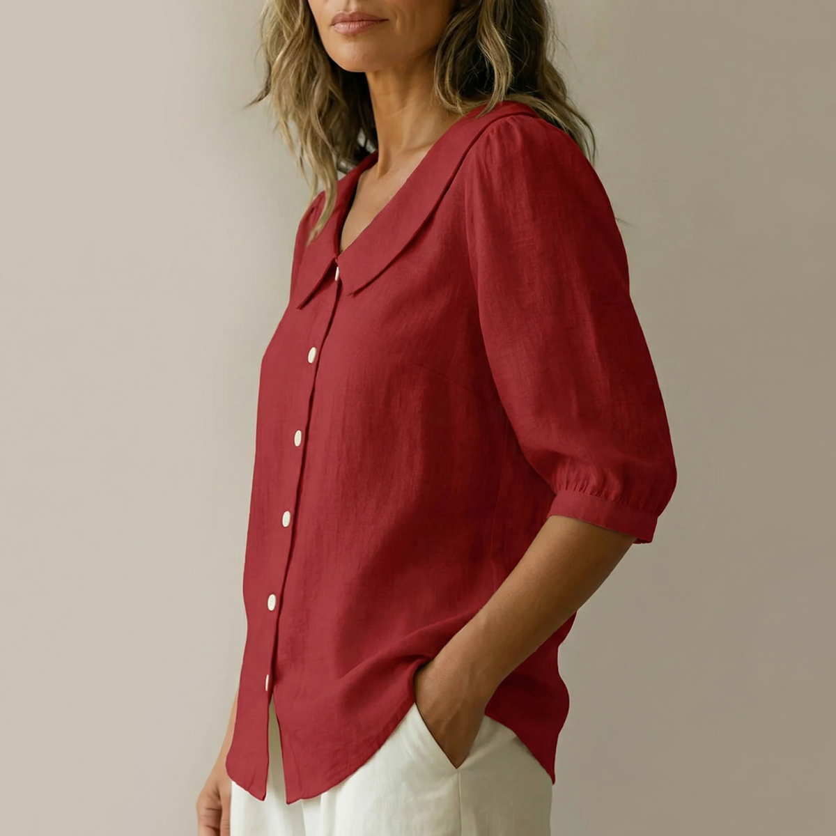 Clara | Zeitlose und feminine Retro Bluse mit Peter Pan-Kragen