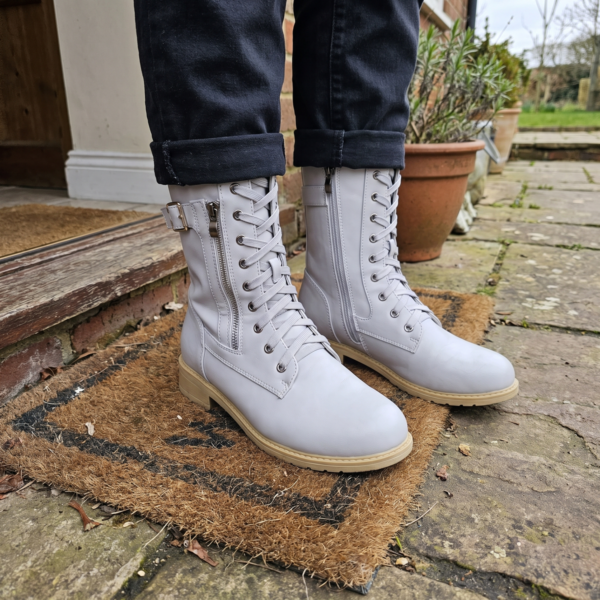Cecily | Mid-Calf Boots – Elegante Schnürstiefeletten für Damen