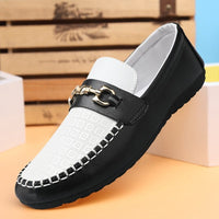 Robert | Klassische und elegante Herren Slip-On Loafer mit Metallakzent