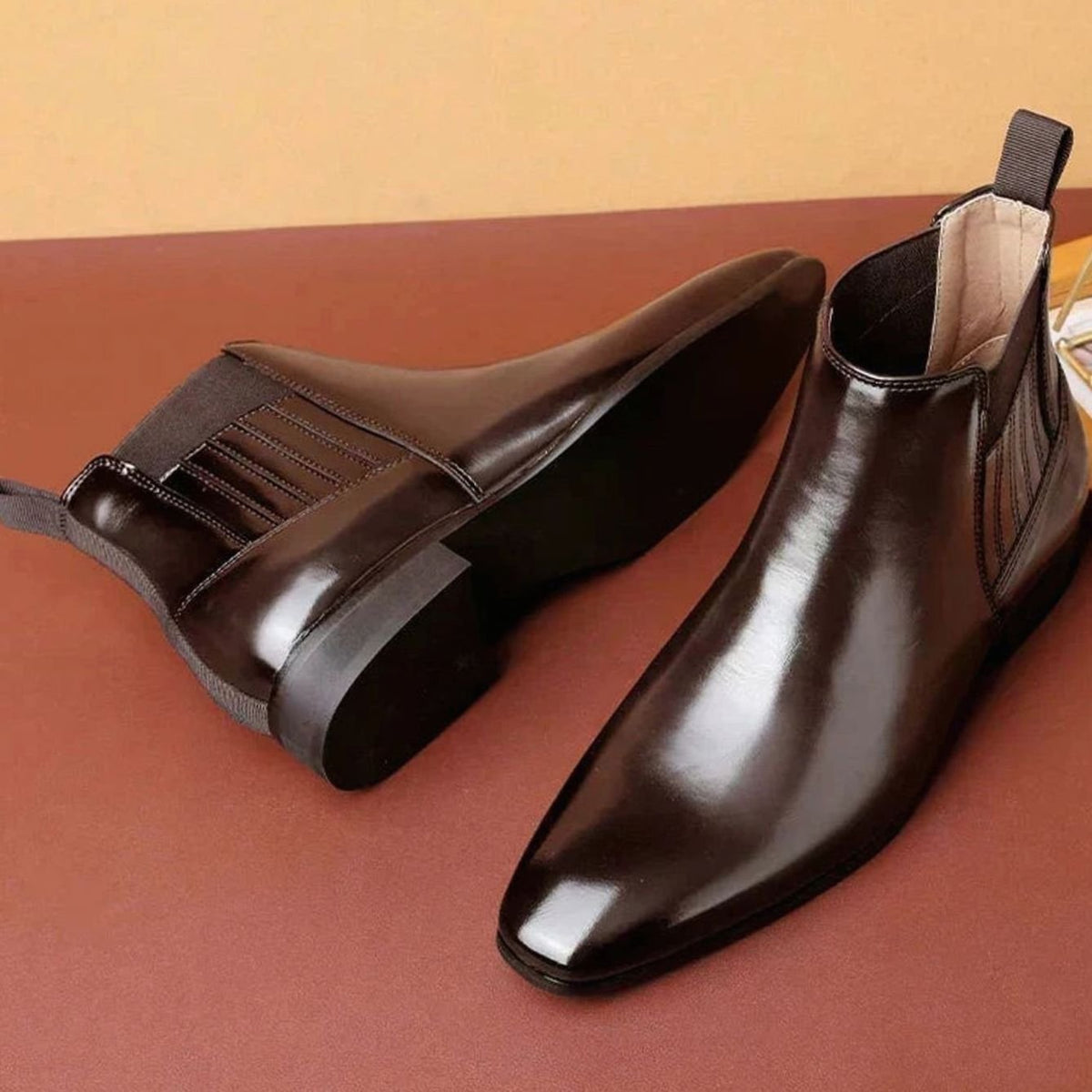 Mia | Chelsea Stiefeletten – Elegante Slip-On mit spitzer Zehenpartie für Damen