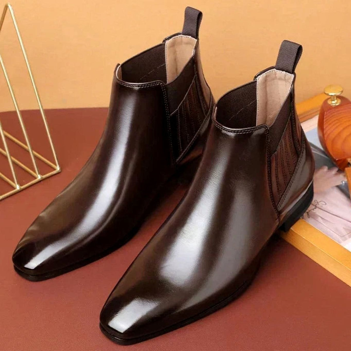 Mia | Chelsea Stiefeletten – Elegante Slip-On mit spitzer Zehenpartie für Damen