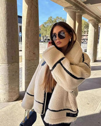 Freya | Bequeme und kuschelige Damen Sherpa Teddy Jacke