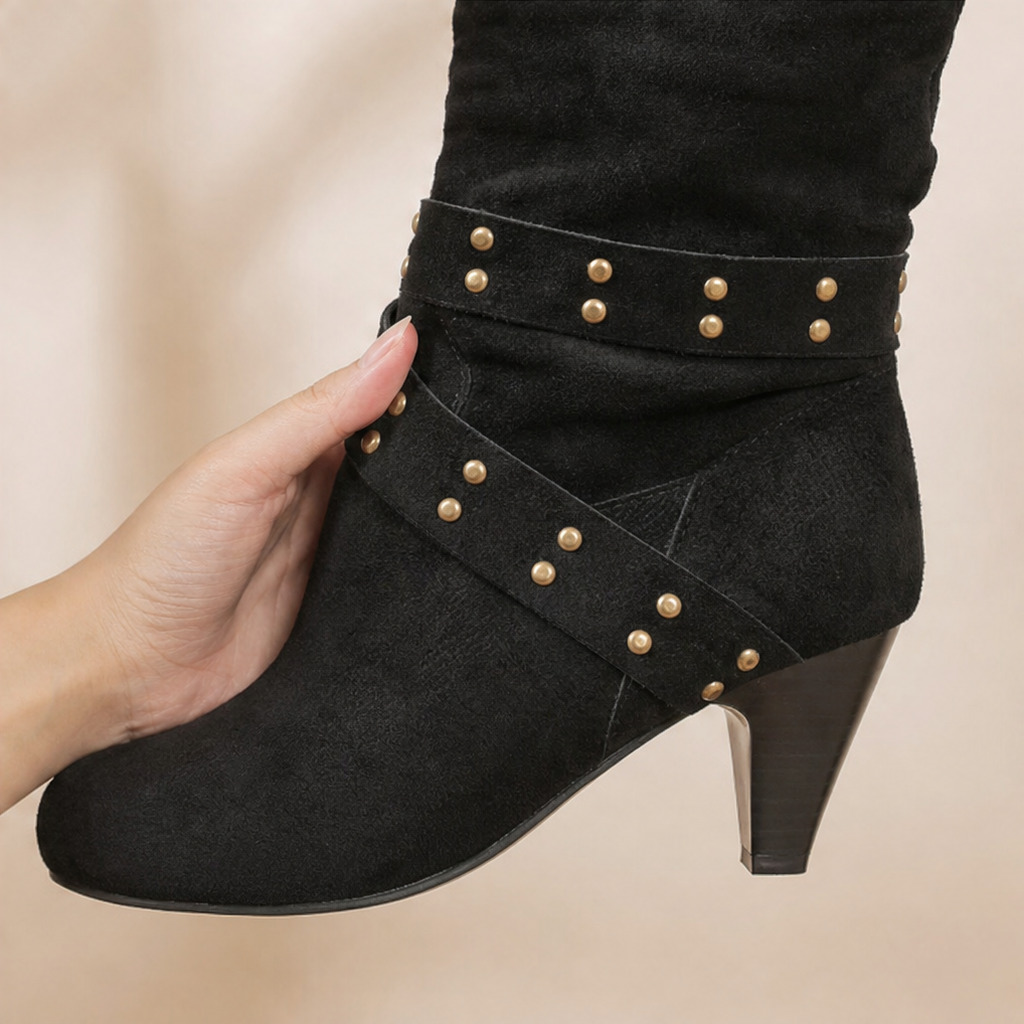 Rivella | Slouch Knee-High Boots mit Nieten