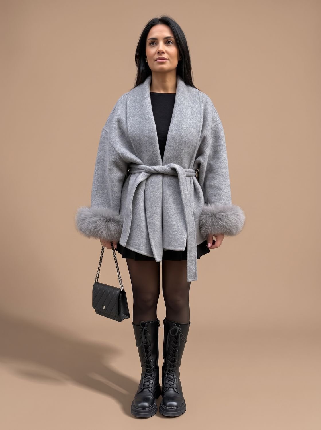 Nora | Kunstfellmantel mit Gürtel und Plüschärmeln für Damen
