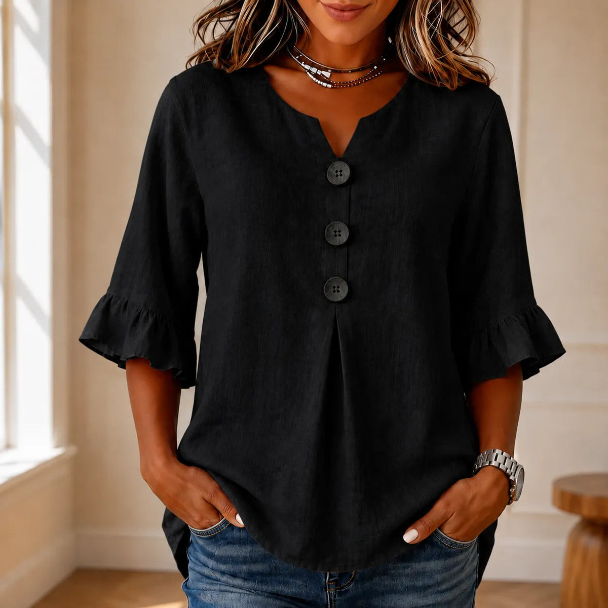 Wearbella | V-Ausschnitt Bluse – Lockere Rüschung für Frauen