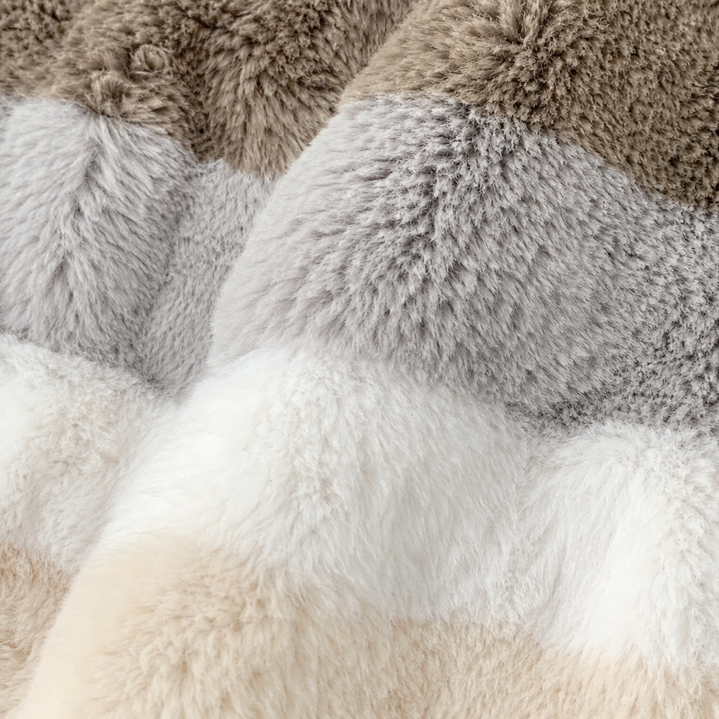 Furvella | Color-Block Oversized Faux Fur Coat – Warm und Stylisch für Damen