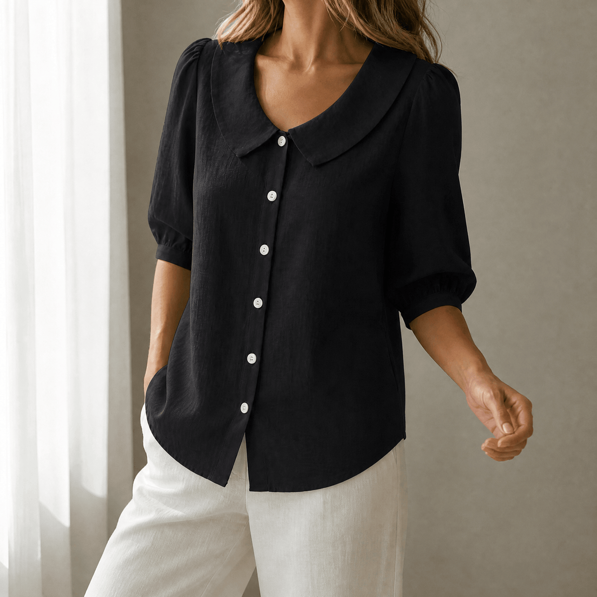 Clara | Zeitlose und feminine Retro Bluse mit Peter Pan-Kragen