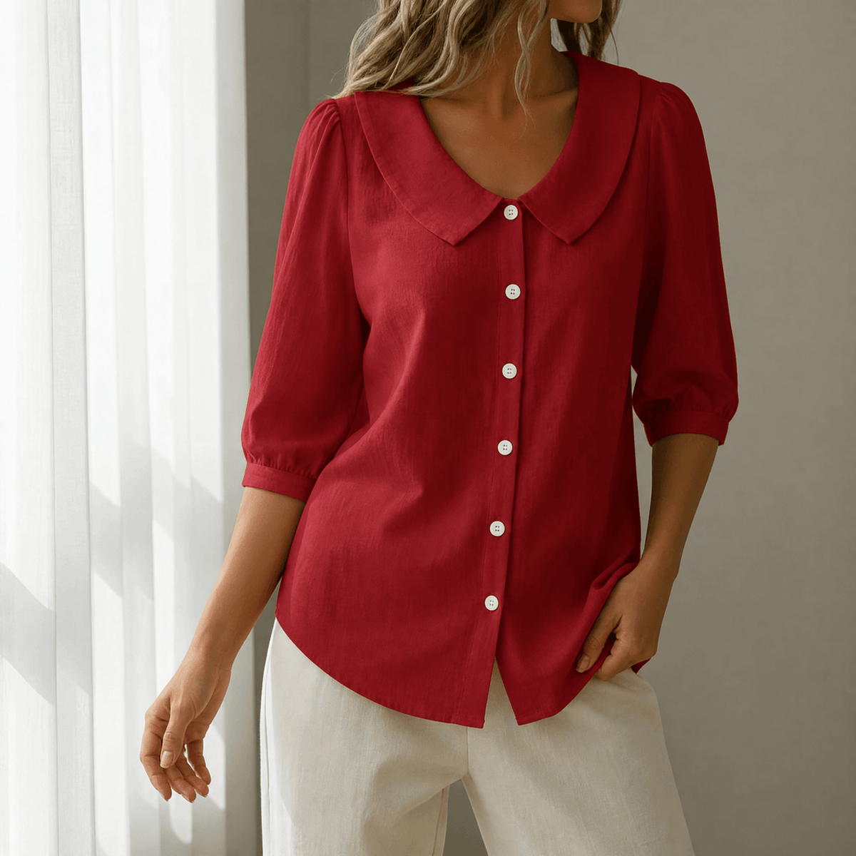 Clara | Zeitlose und feminine Retro Bluse mit Peter Pan-Kragen