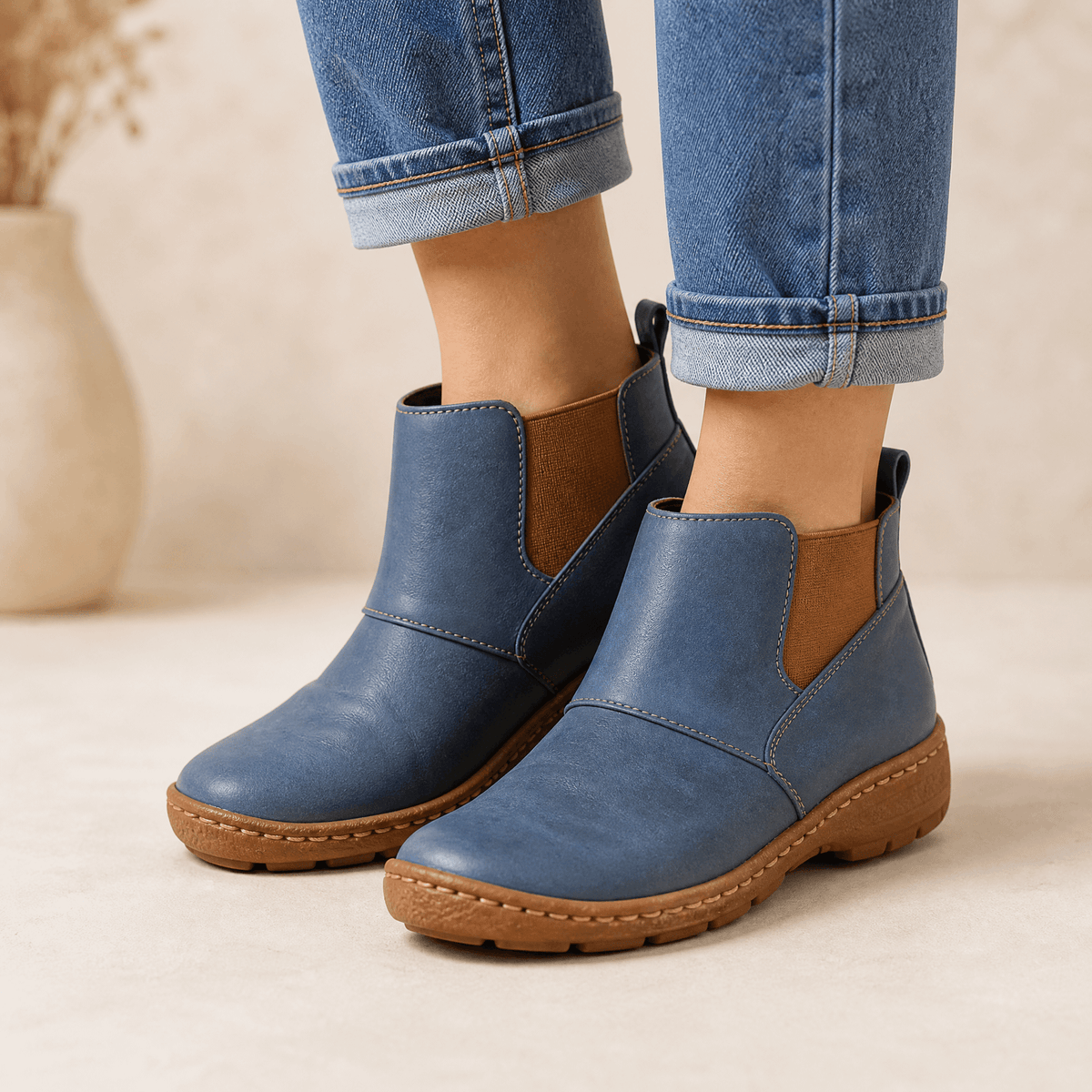 Solena | Ankle Boots für empfindliche Füße – Verstellbarer Klettverschluss
