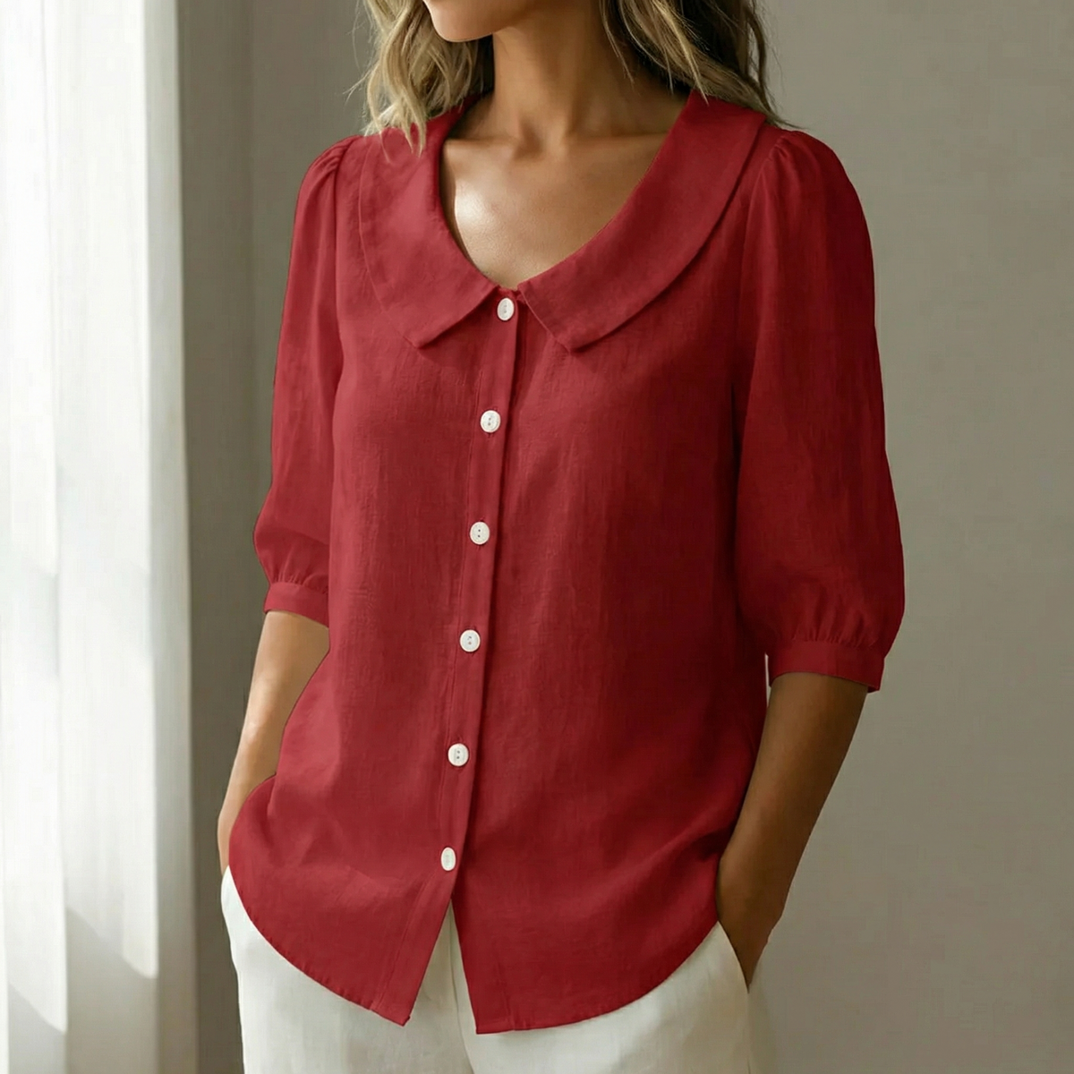 Clara | Zeitlose und feminine Retro Bluse mit Peter Pan-Kragen