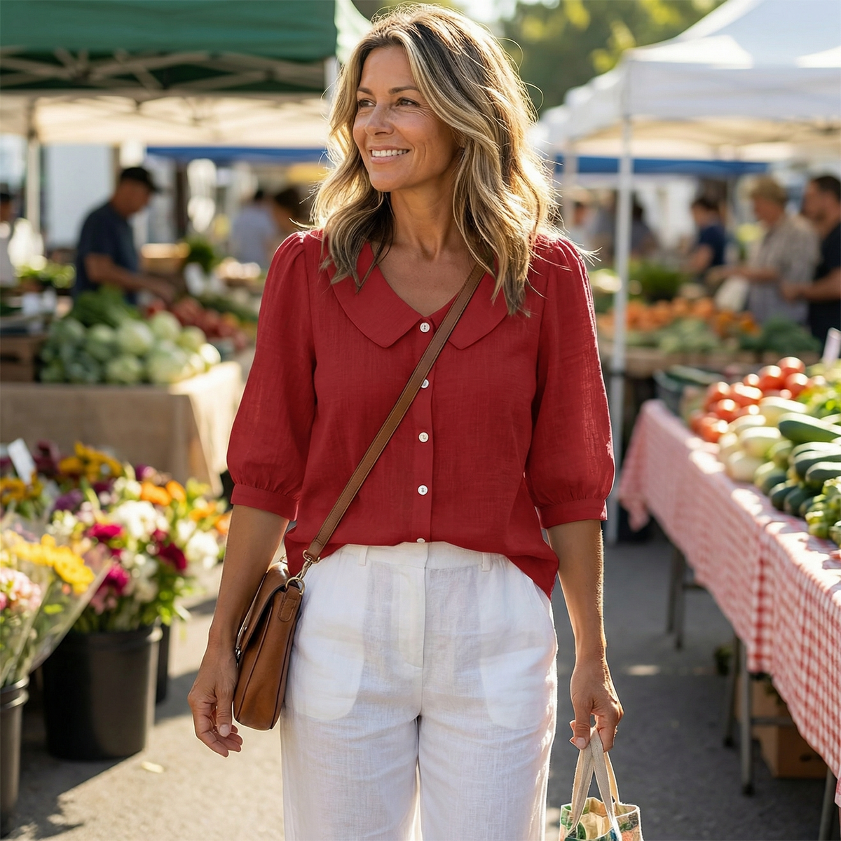 Clara | Zeitlose und feminine Retro Bluse mit Peter Pan-Kragen